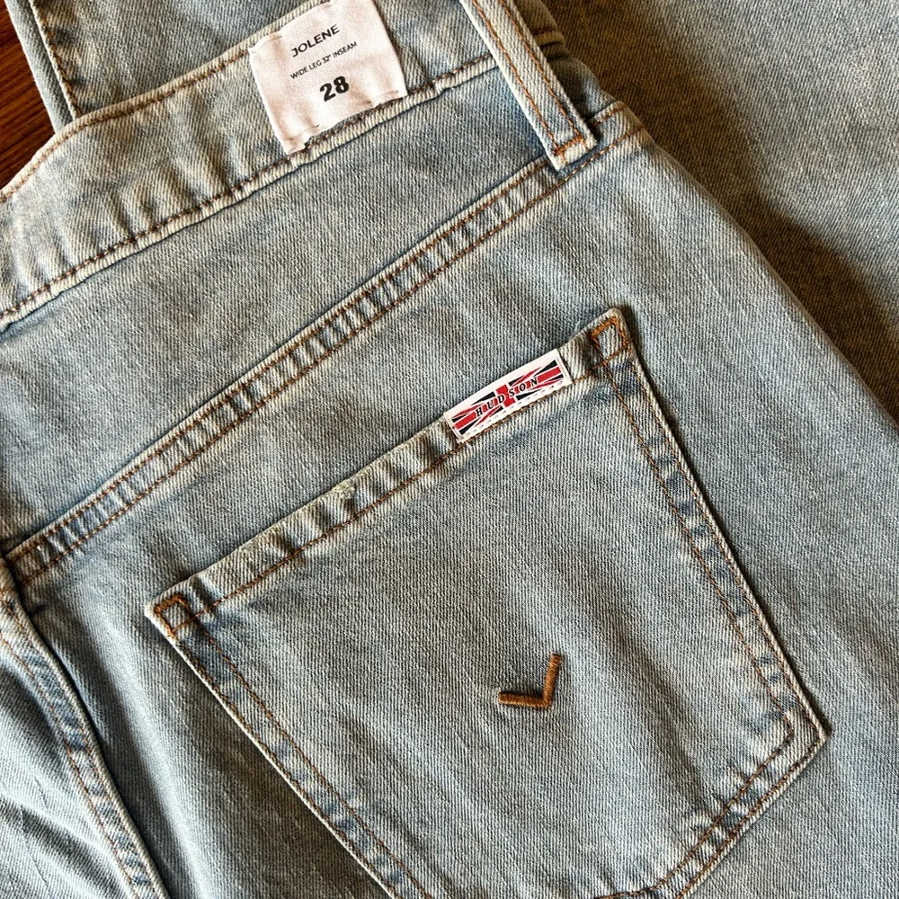 HUDSON Jolene Wide Leg Distressed Jeans‎ 28 6/8 NWT